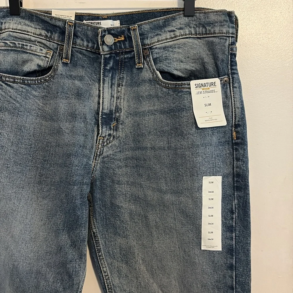 Levis levi’s signature